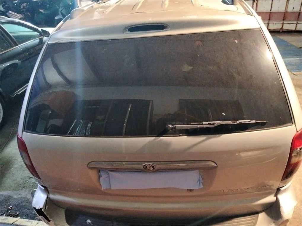 Foto de PORTON TRASERO CHRYSLER VOYAGER (RG)