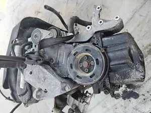 Foto de MOTOR COMPLETO AUDI A3 (8L) referencia AGN foto 8