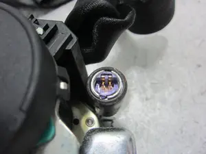 Foto de CINTURON SEGURIDAD DELANTERO IZQUIERDO SEAT ALTEA XL (5P5) 1.9 TDI (105 CV / 77 KW) referencia 542651 foto 5