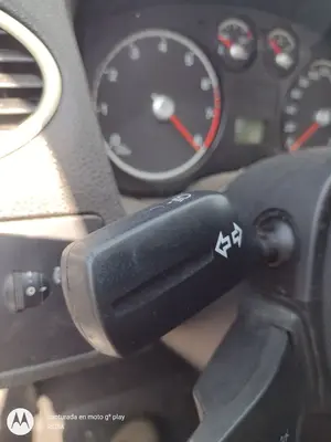 Foto de MANDO INTERMITENTES FORD FOCUS SPORTBREAK (CAP) 1.6 16V CAT (101 CV / 74 KW)