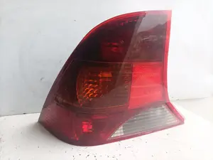 Foto de PILOTO TRASERO IZQUIERDO FORD FOCUS BERLINA (CAK) referencia 1M5113405 foto 1