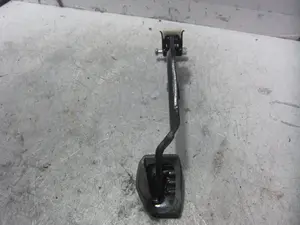 Foto de PEDAL FRENO CITROEN C4 CACTUS 1.2 12V VTi (82 CV / 60 KW) referencia 9653940880 foto 4