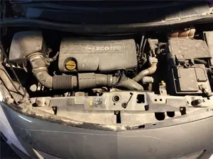 Foto de TRAVESAÑO SUPERIOR OPEL MERIVA B