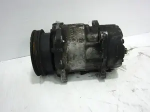 Foto de COMPRESOR AIRE ACONDICIONADO RENAULT MEGANE I FASE 2 BERLINA (BA0) referencia 7700272987 foto 5