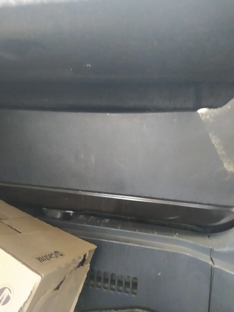 Foto de GUARNECIDO PORTON TRASERO NISSAN NOTE (E11E) 1.4 CAT (88 CV / 65 KW)