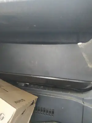Foto de GUARNECIDO PORTON TRASERO NISSAN NOTE (E11E) 1.4 CAT (88 CV / 65 KW)