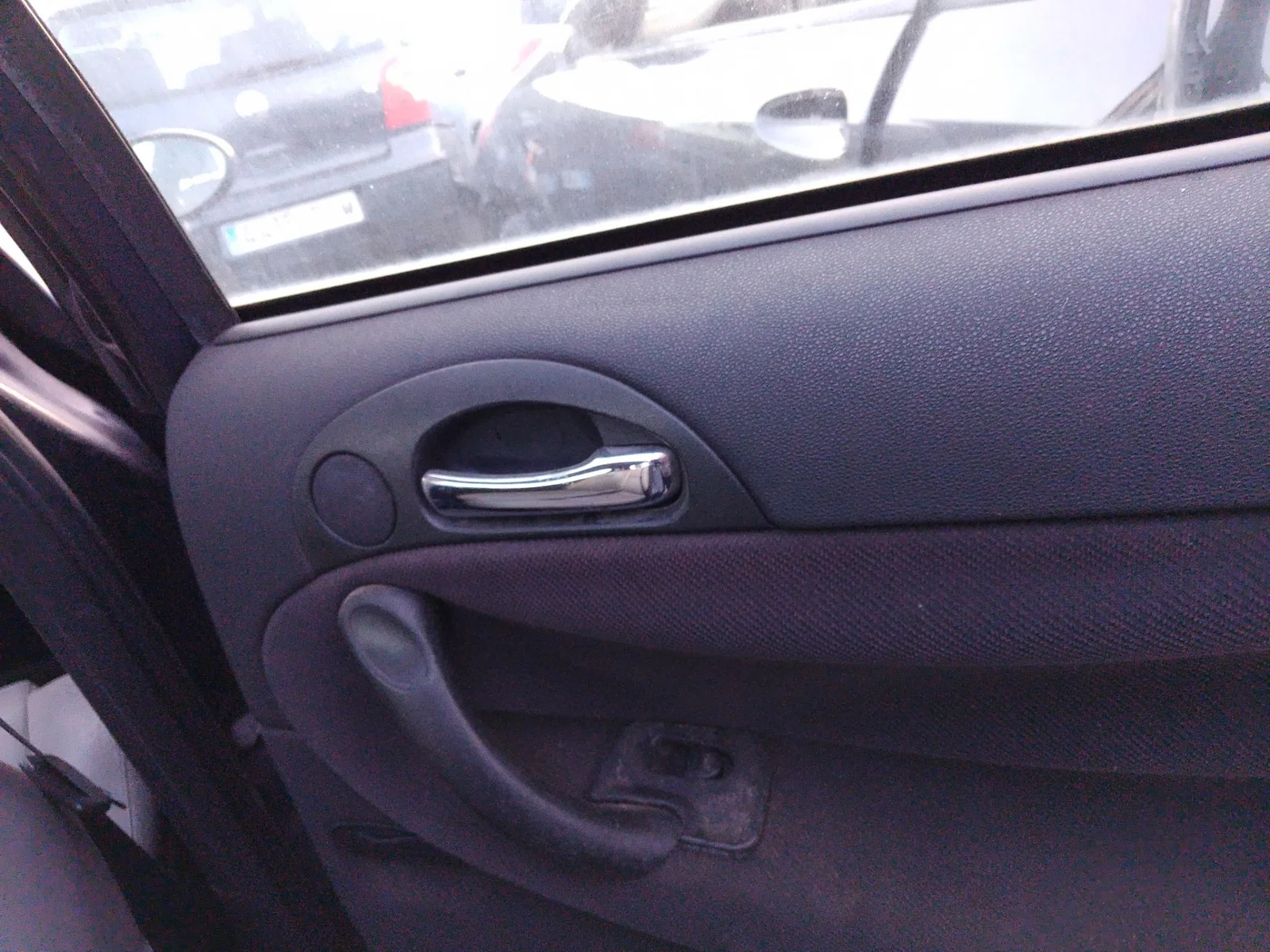 Foto de MANETA INTERIOR TRASERA DERECHA ALFA ROMEO 147 (190) 1.9 JTD CAT (110 CV / 81 KW)