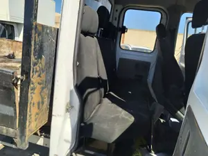 Foto de ENGANCHE CINTURON TRASERO DERECHO MERCEDES-BENZ SPRINTER II CAMIÓN DOKA 2.1 CDI CAT (129 CV / 95 KW)