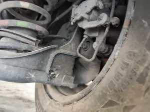 Foto de PINZA DE FRENO TRASERA DERECHA CITROEN BERLINGO FURGÓN 1.6 Blue-HDI FAP (99 CV / 73 KW)
