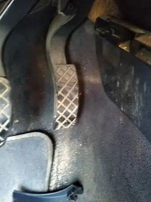 Foto de PEDAL ACELERADOR AUDI A4 BERLINA (8E) 1.9 TDI (131 CV / 96 KW)