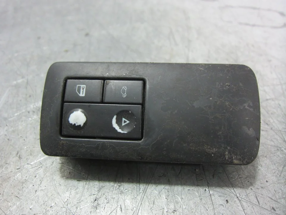 Foto de MANDO MULTIFUNCION OPEL VECTRA C BERLINA 2.0 DTI (101 CV / 74 KW) referencia 24453571