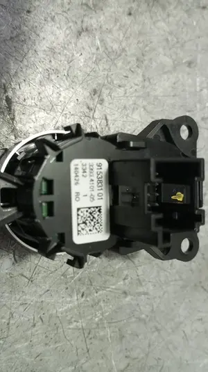 Foto de MANDO START/ STOP BMW SERIE 5 TOURING (F11) 2.0 Turbodiesel (184 CV / 135 KW) referencia 915383101 foto 3