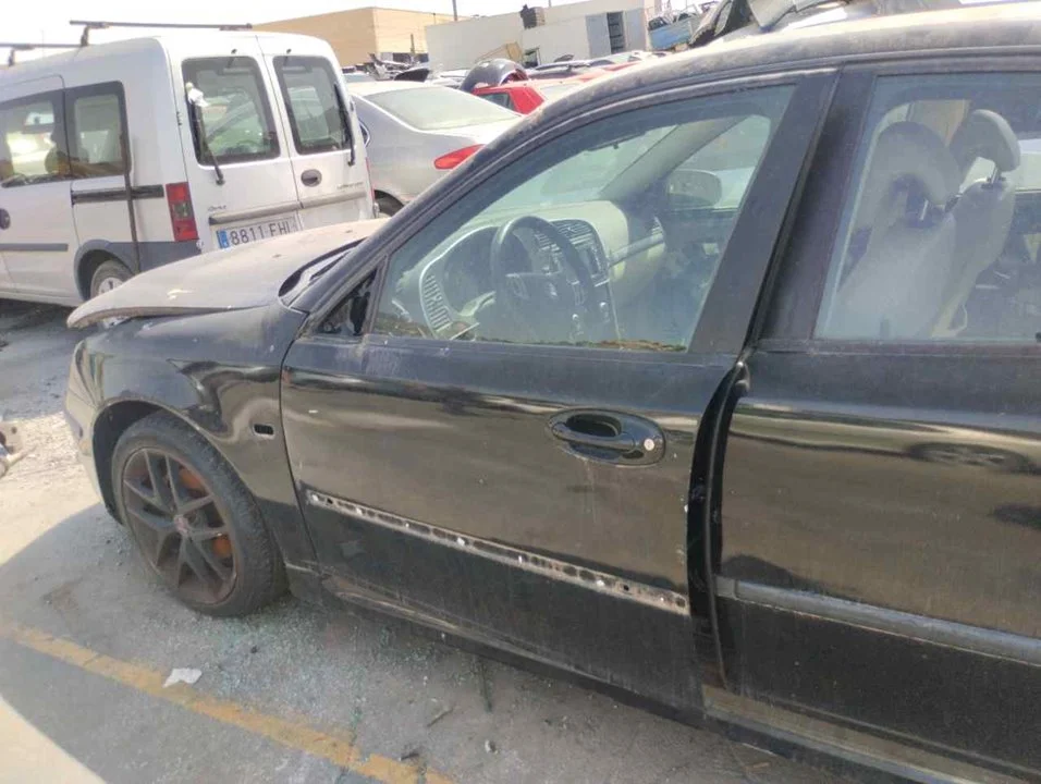 Foto de PUERTA DELANTERA IZQUIERDA SAAB 9-3 BERLINA 1.9 TiD CAT (150 CV / 110 KW) referencia 12770115