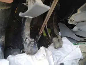 Foto de PEDAL EMBRAGUE CITROEN JUMPER FURGÓN GRAN VOLUMEN 2.2 HDI CAT (101 CV / 74 KW)