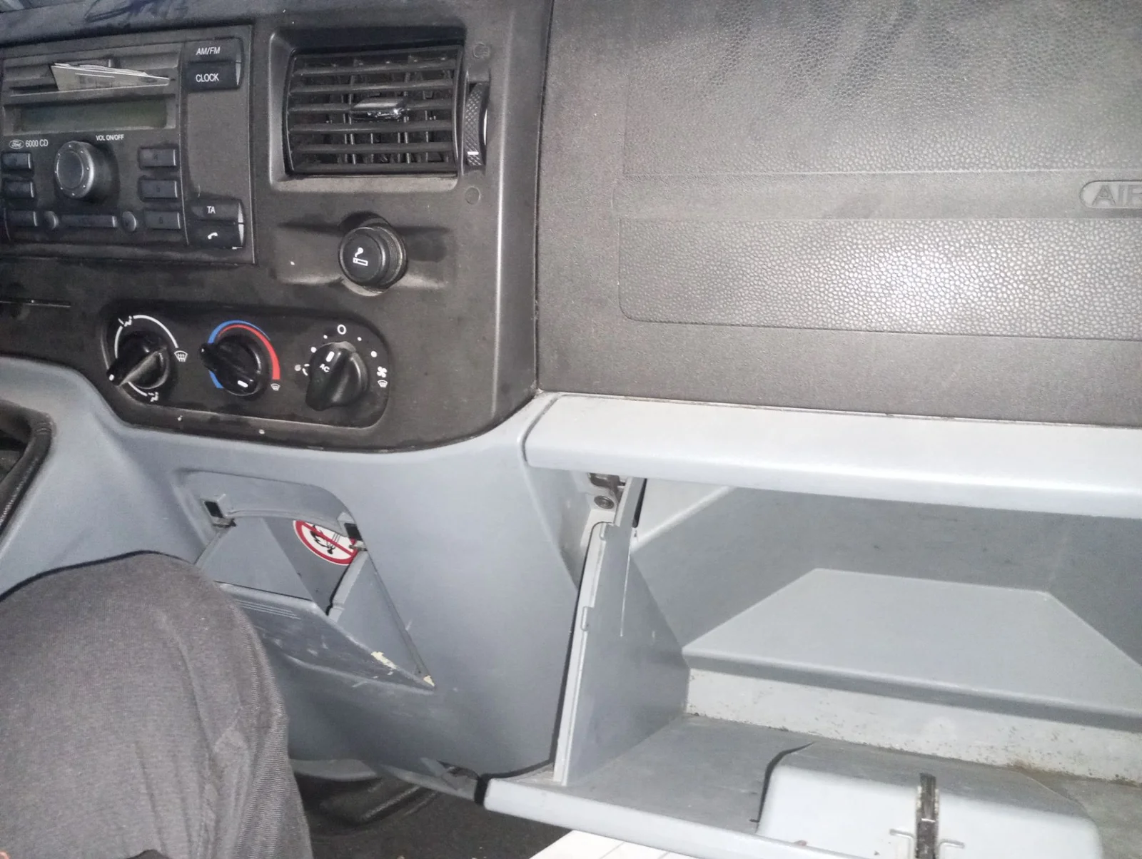 Foto de VENTILADOR CALEFACCION FORD TRANSIT COMBI (TT9) 2.2 TDCi CAT (116 CV / 85 KW)