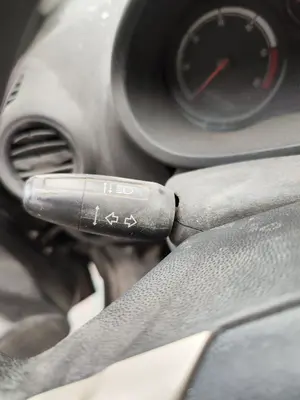 Foto de MANDO MULTIFUNCION OPEL CORSA D 1.3 16V CDTI (75 CV / 55 KW)