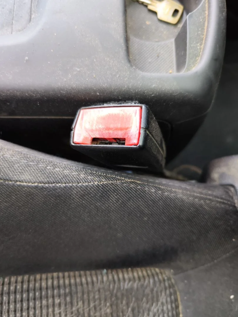Foto de PRETENSOR AIRBAG DERECHO PEUGEOT 5008 1.6 HDi FAP CAT (9HZ / DV6TED4) (109 CV / 80 KW)