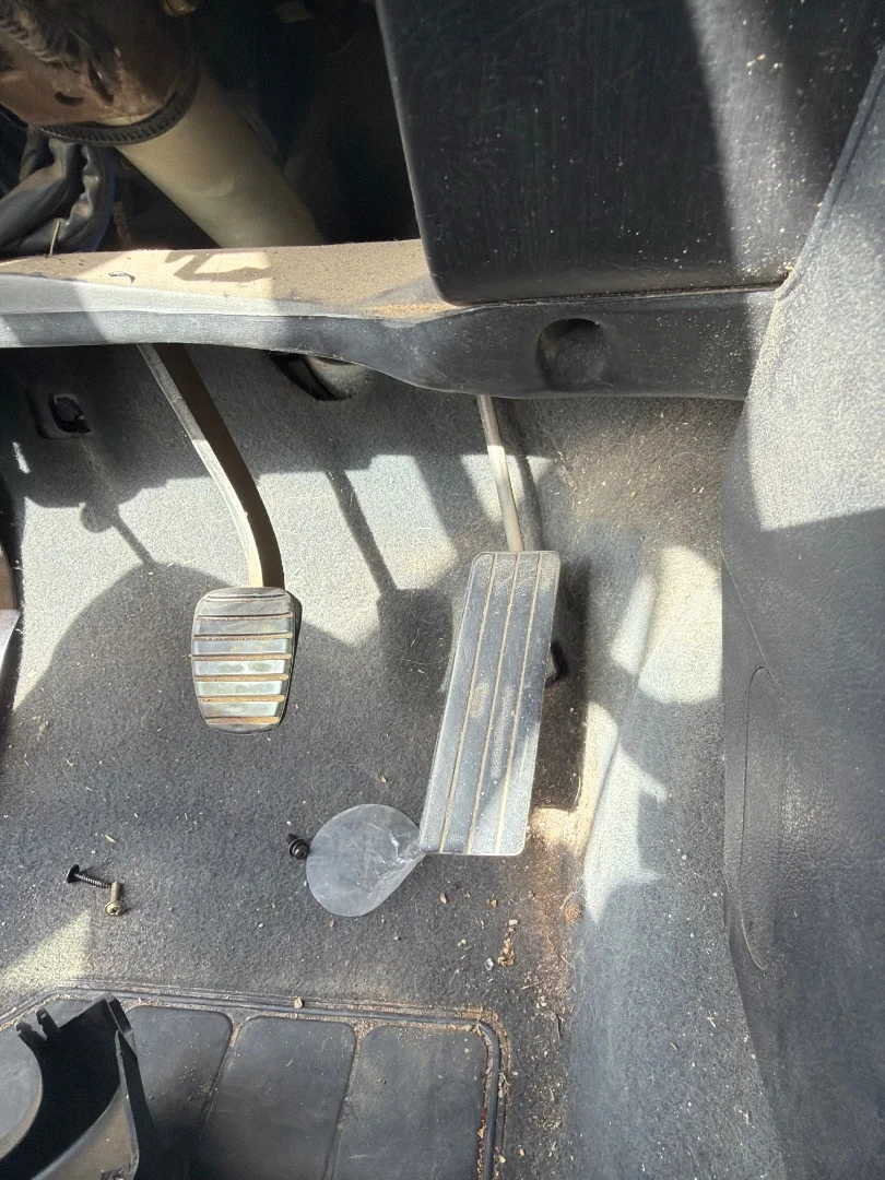 Foto de PEDAL FRENO MITSUBISHI GALLOPER (HYUNDAI)(02.1998) 2.5 Turbodiesel (105 CV / 77 KW)