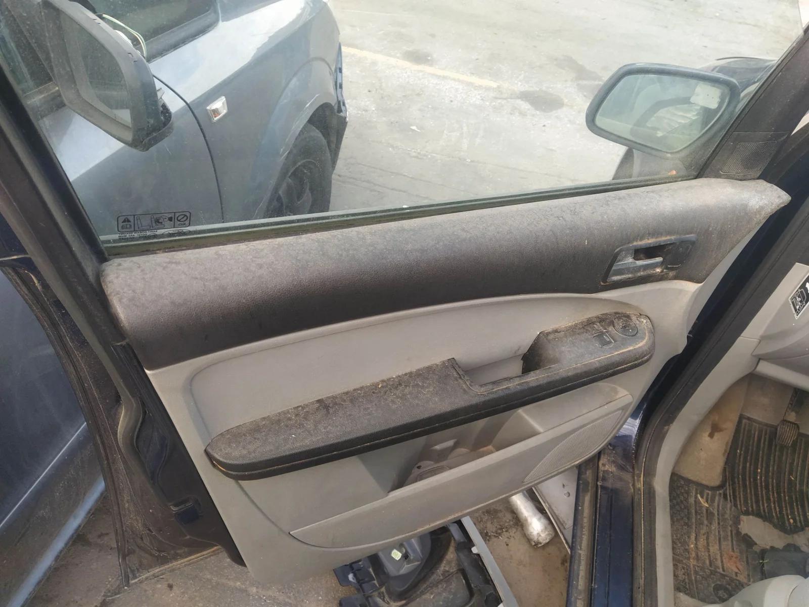 Foto de CERRADURA PUERTA DELANTERA IZQUIERDA FORD FOCUS C-MAX (CAP)(2003) 1.6 TDCi CAT (109 CV / 80 KW) referencia 4976083