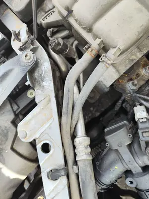 Foto de TUBOS AIRE ACONDICIONADO FORD FOCUS BERLINA (CAP) 1.6 TDCi CAT (90 CV / 66 KW) referencia 1742126