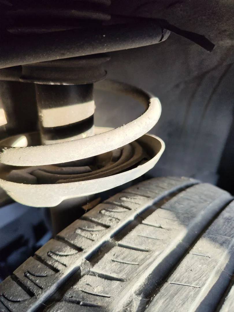 Foto de AMORTIGUADOR DELANTERO IZQUIERDO CHEVROLET CRUZE 2.0 Diesel CAT (163 CV / 120 KW) referencia 13402942