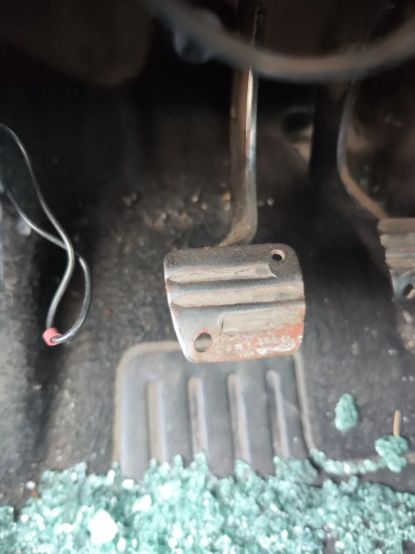 Foto de PEDAL EMBRAGUE PEUGEOT 206 1.6 16V CAT (109 CV / 80 KW)