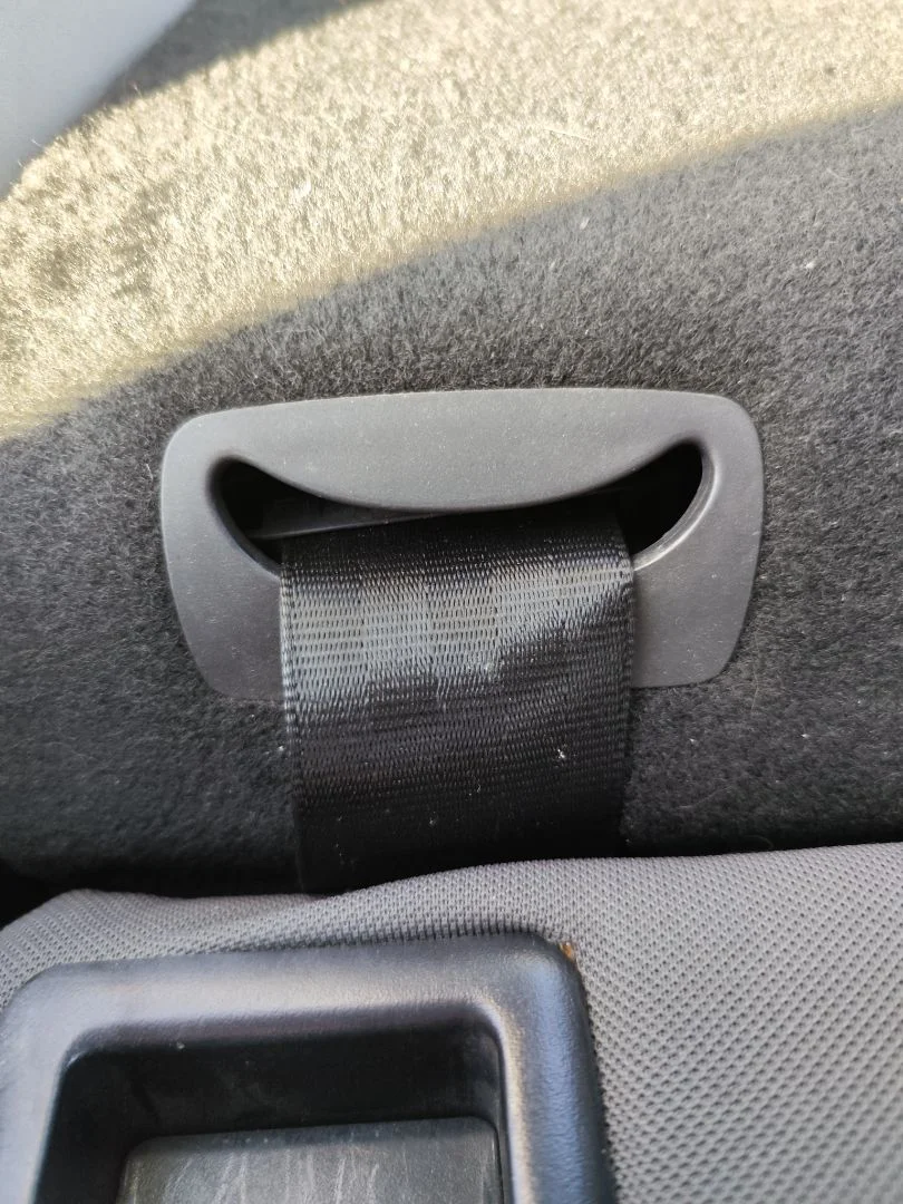 Foto de CINTURON SEGURIDAD TRASERO DERECHO SEAT CORDOBA BERLINA (6L2) 1.4 16V (75 CV / 55 KW)