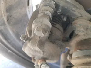 Foto de PINZA DE FRENO DELANTERA IZQUIERDA NISSAN MICRA (K14) 1.0 12V CAT (71 CV / 52 KW) referencia 410111HA0B