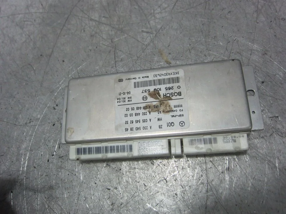 Foto de MODULO ELECTRONICO MERCEDES-BENZ CLASE S (BM 220) BERLINA 5.0 V8 24V CAT (306 CV / 225 KW) referencia A2305402845