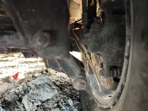 Foto de BRAZO SUSPENSION TRASERO DERECHO HYUNDAI TERRACAN (HP) 2.9 CRDi CAT (150 CV / 110 KW)