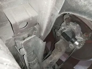 Foto de PINZA DE FRENO TRASERA DERECHA CITROEN XSARA BERLINA 1.6 16V CAT (NFU / TU5JP4) (109 CV / 80 KW) referencia 331515