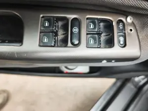 Foto de MANDO ELEVALUNAS DELANTERO IZQUIERDO VOLKSWAGEN BORA BERLINA (1J2)(1998) 1.9 TDI (110 CV / 81 KW)