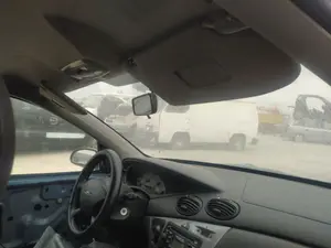 Foto de LUZ INTERIOR FORD MONDEO TURNIER (GE) 2.0 TDCi TD CAT (116 CV / 85 KW) referencia 4704788 foto 13