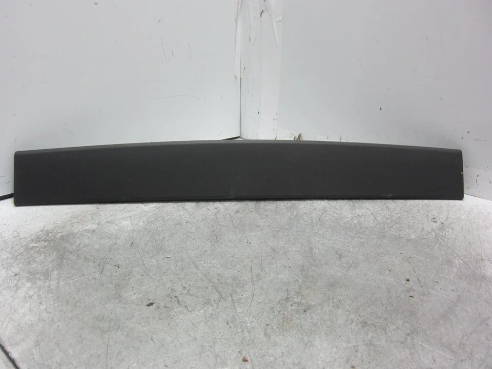 Foto de MOLDURAS TRASERAS VOLKSWAGEN TIGUAN (AD1) 2.0 TDI DPF (239 CV / 176 KW) referencia 5NA867707