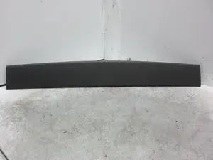 Foto de MOLDURAS TRASERAS VOLKSWAGEN TIGUAN (AD1) 2.0 TDI DPF (239 CV / 176 KW) referencia 5NA867707