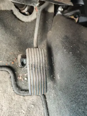 Foto de PEDAL ACELERADOR VOLVO S40 BERLINA 1.9 Diesel CAT (116 CV / 85 KW)