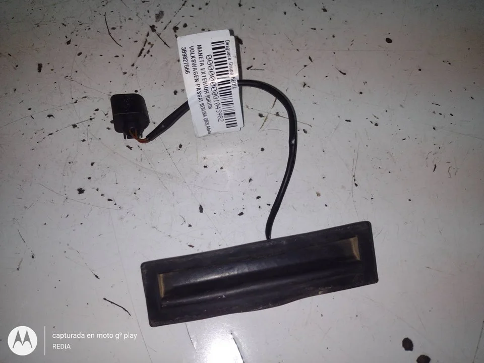 Foto de NO IDENTIFICADO VOLKSWAGEN PASSAT BERLINA (3B3) 1.9 TDI (131 CV / 96 KW) referencia 3B9827566