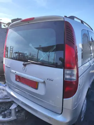 Foto de PORTON TRASERO MERCEDES-BENZ VANEO (BM 414) COMPACT VAN 1.7 CDI Diesel CAT (75 CV / 55 KW) referencia A4147400005 foto 5