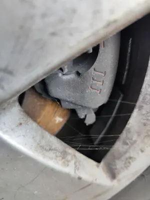 Foto de PINZA DE FRENO DELANTERA DERECHA AUDI A3 (8L) 1.9 TDI (110 CV / 81 KW) referencia 1K0615124D