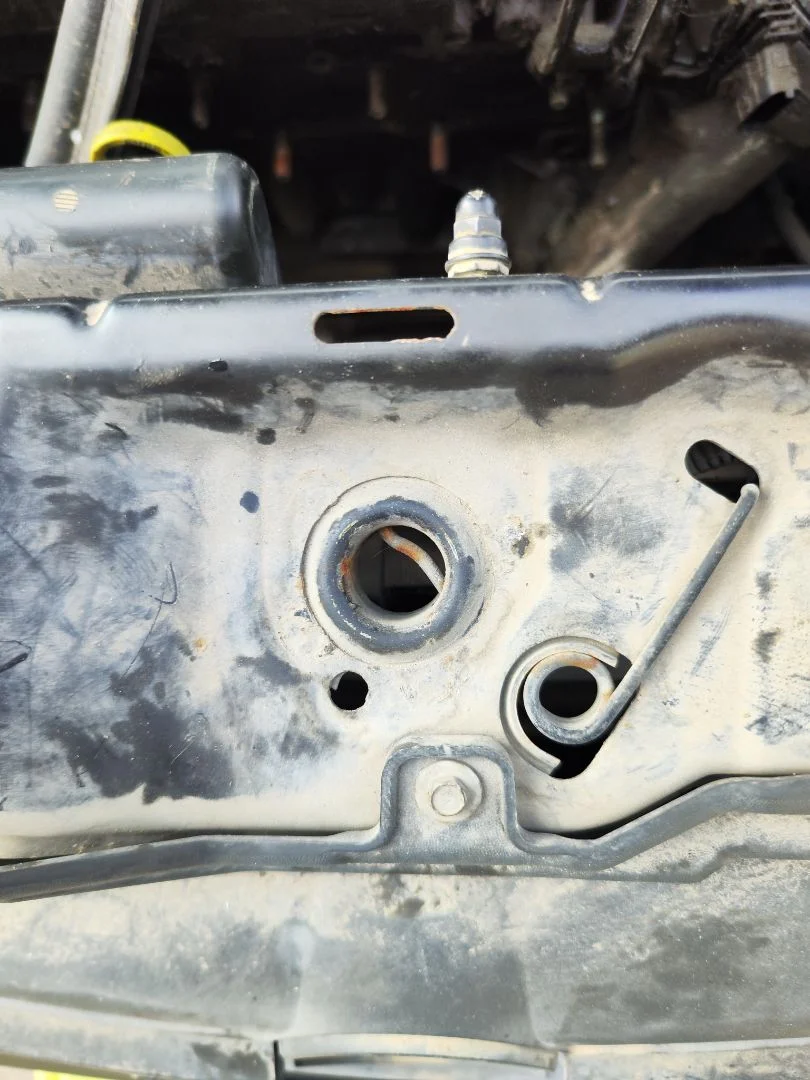 Foto de CERRADURA CAPO OPEL CORSA C 1.2 16V CAT (Z 12 XEP / LB4) (80 CV / 59 KW)
