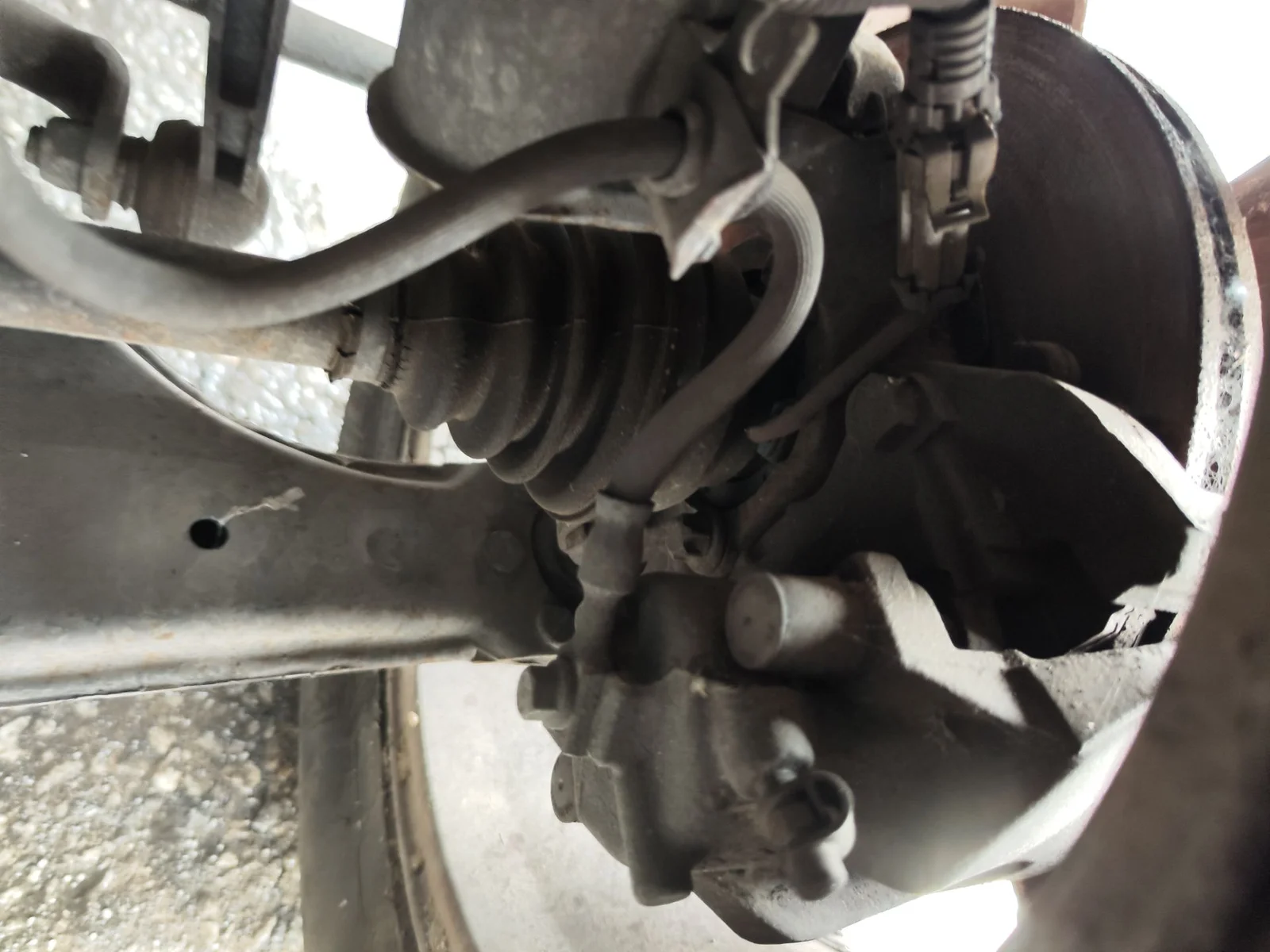 Foto de PINZA DE FRENO DELANTERA IZQUIERDA OPEL ZAFIRA A 2.0 DTI (101 CV / 74 KW)