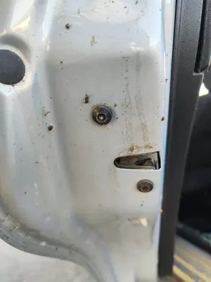 Foto de CERRADURA PUERTA TRASERA IZQUIERDA SEAT CORDOBA BERLINA (6L2) 1.9 TDI (131 CV / 96 KW) referencia 3B4839016AN