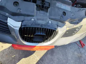 Foto de REFUERZO PARAGOLPES DELANTERO SEAT CORDOBA BERLINA (6L2) 1.9 TDI (131 CV / 96 KW)