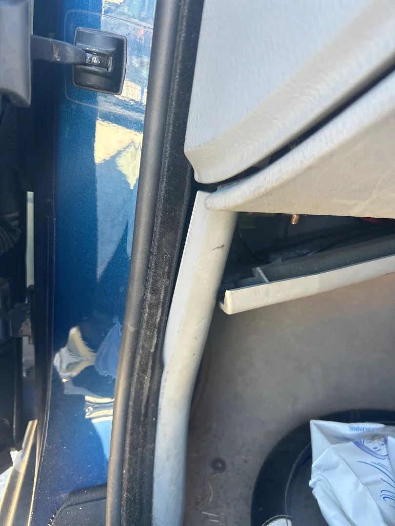 Foto de GOMAS CONTORNO PUERTA BMW SERIE 5 TOURING (E39) 2.0 24V (150 CV / 110 KW)