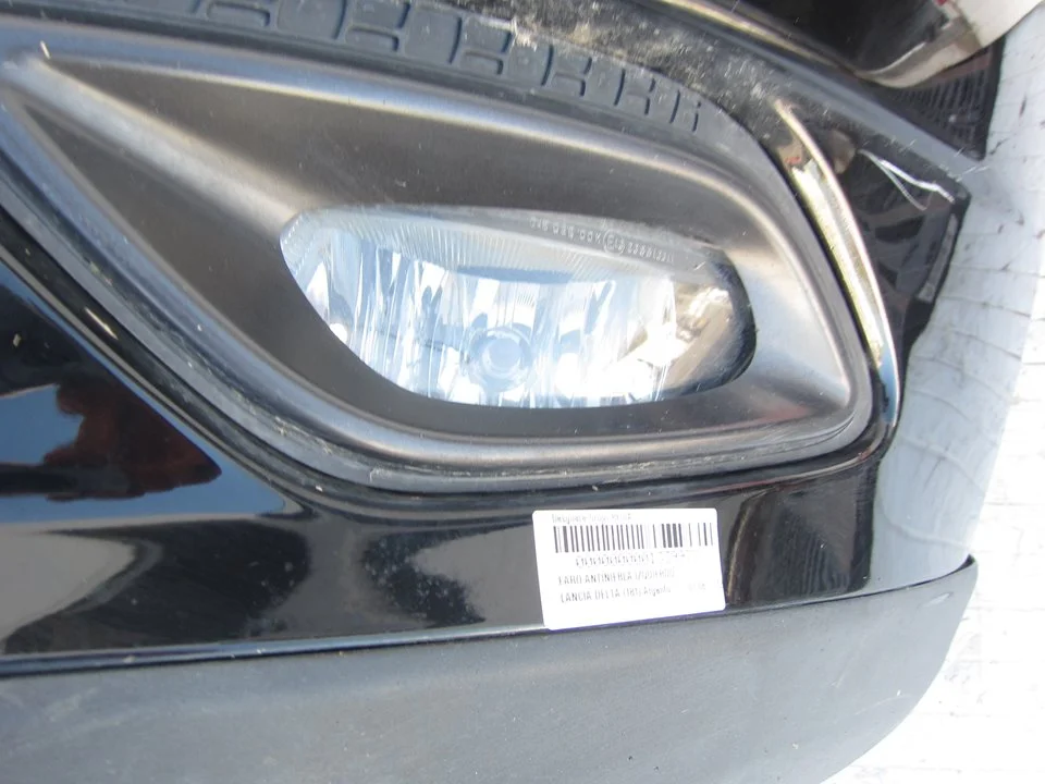 Foto de FARO ANTINIEBLA IZQUIERDO LANCIA DELTA (181) 1.6 Diesel CAT (120 CV / 88 KW)