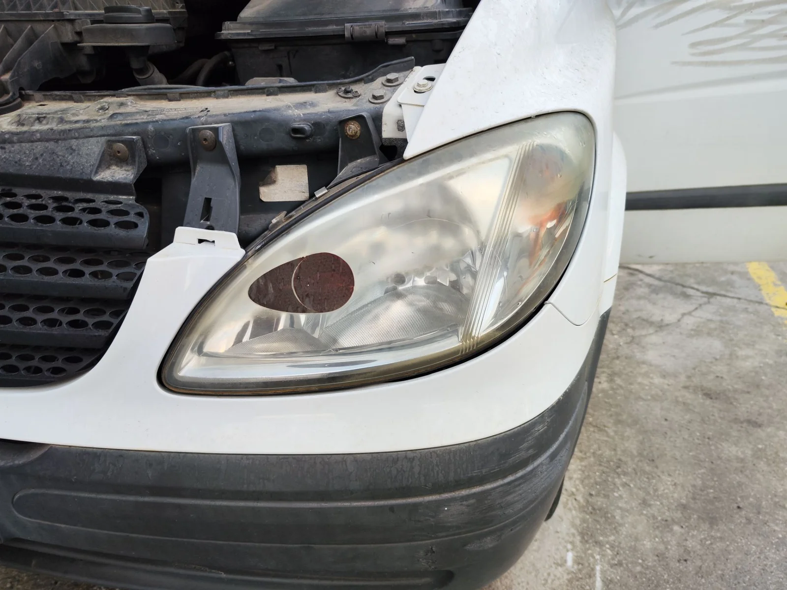 Foto de FARO IZQUIERDO MERCEDES-BENZ VITO FURGÓN (639) 2.1 CDI CAT (109 CV / 80 KW)