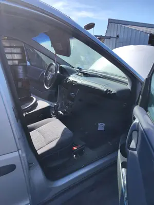 Foto de GOMAS CONTORNO PUERTA MERCEDES-BENZ VANEO (BM 414) COMPACT VAN 1.7 CDI Diesel CAT (75 CV / 55 KW)