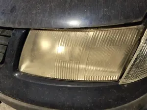 Foto de FARO IZQUIERDO VOLKSWAGEN PASSAT BERLINA (3B2) 1.9 TDI (110 CV / 81 KW) referencia 3B0941017R