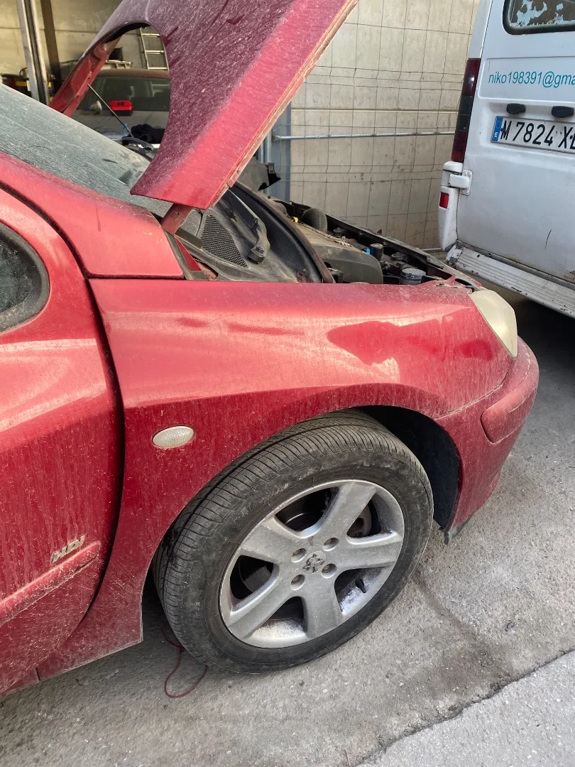 Foto de ALETA DELANTERA DERECHA PEUGEOT 307 (S1)(04.2001) 1.6 16V CAT (109 CV / 80 KW) referencia 7841N7