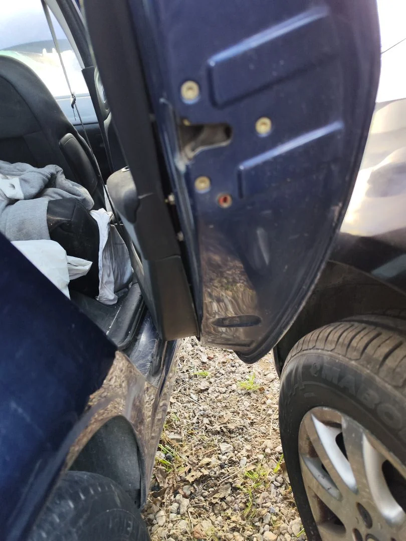 Foto de CERRADURA PUERTA TRASERA DERECHA PEUGEOT 307 (S1)(04.2001) 1.6 16V CAT (109 CV / 80 KW)